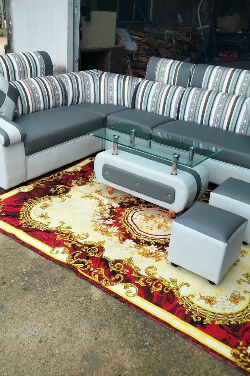 Sofa 10
