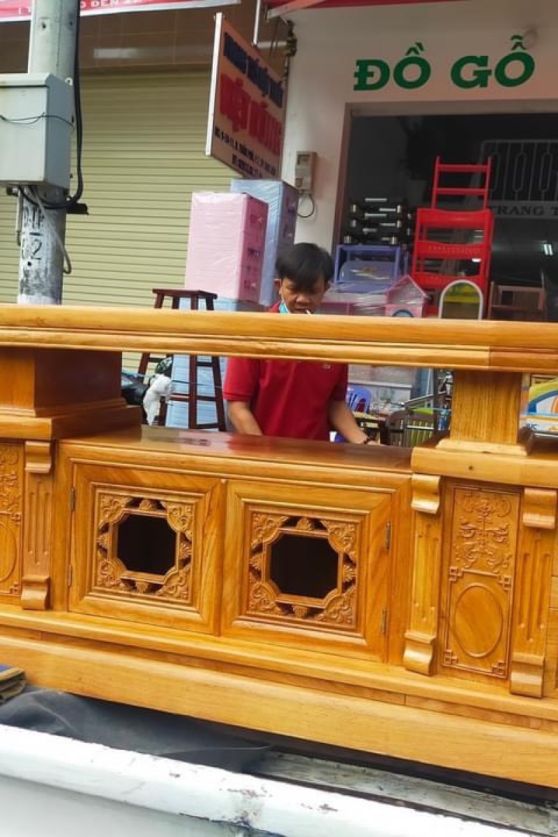 Kệ Tivi 8