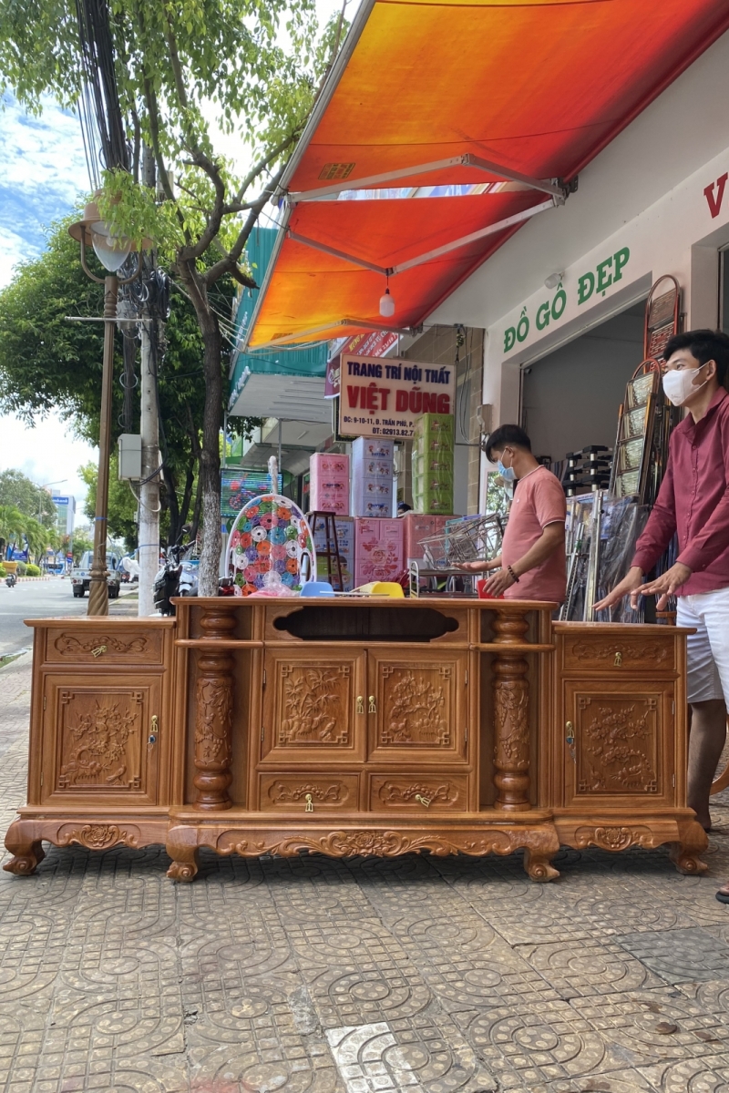 Kệ Tivi 4