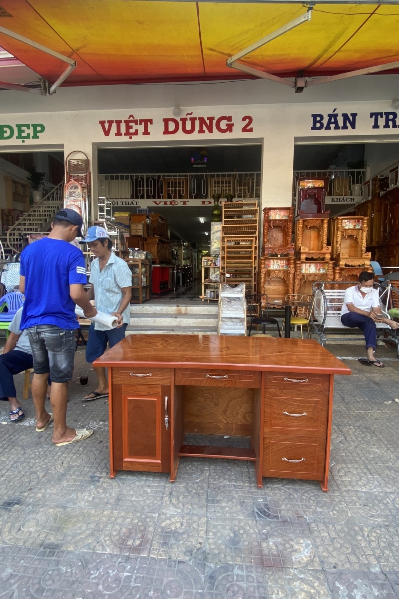 Bàn Làm Việc 12