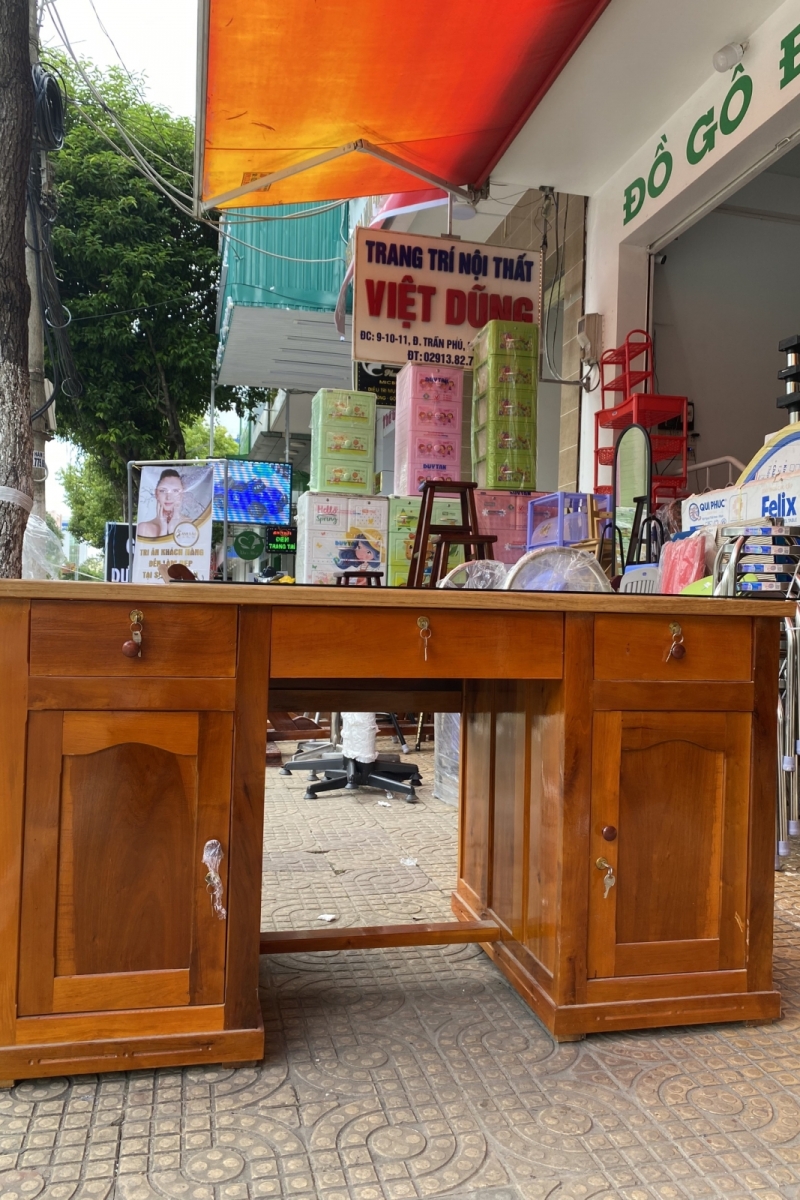 Bàn Làm Việc 10